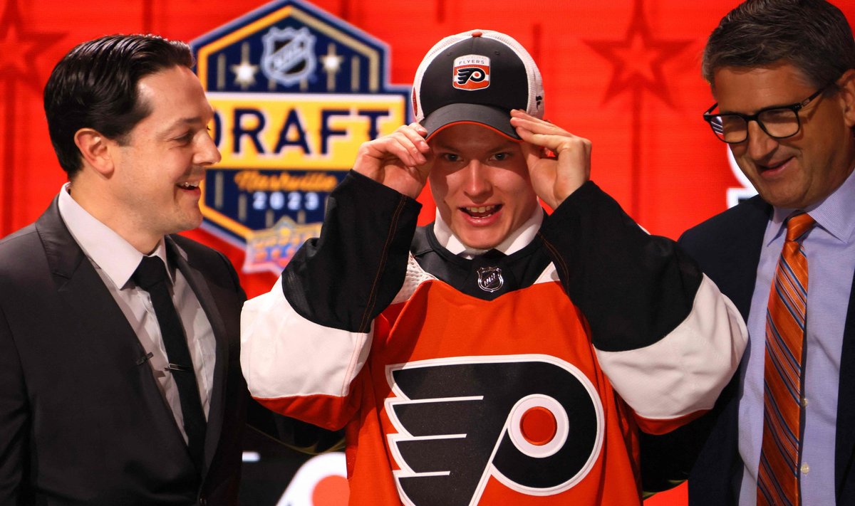 Philadelphia Flyers valis Matvei Mitškovi NHLi draftis seitsmendana