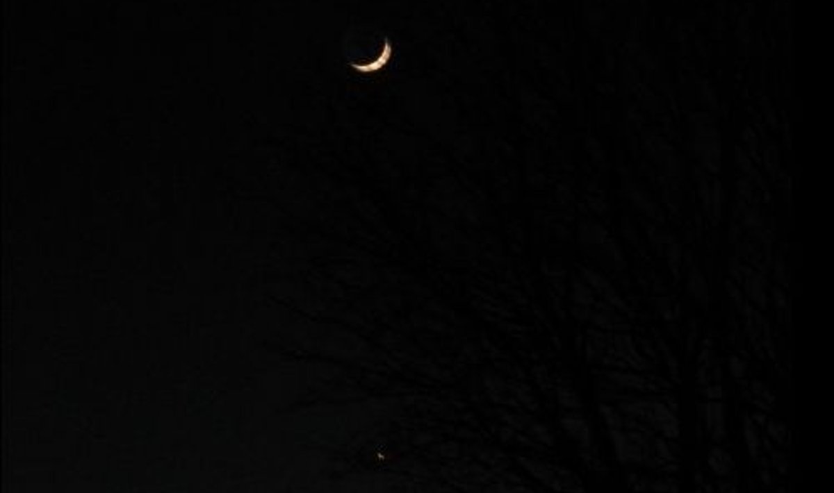 Üleval Kuu ja all näha Veenus. Foto: Lee Loode-Eestist
