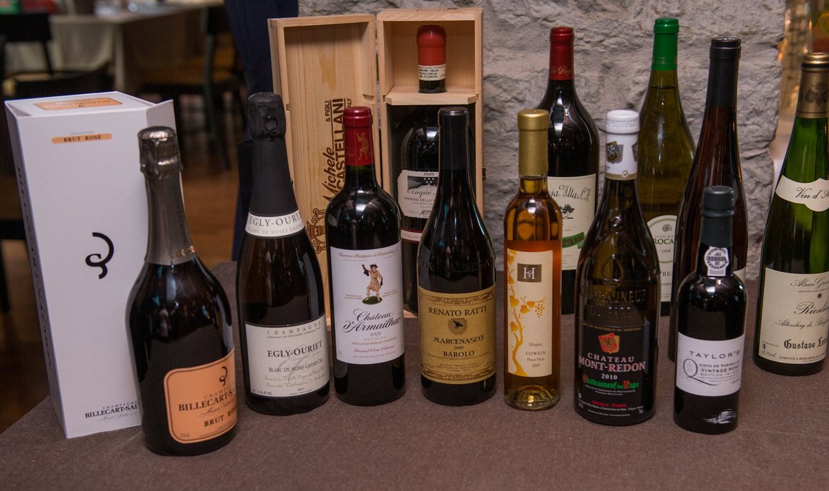 Kalev Kesküla nimelise veinikirjutise preemia väljaandmine ja "Suure veinijuhi" esitlus