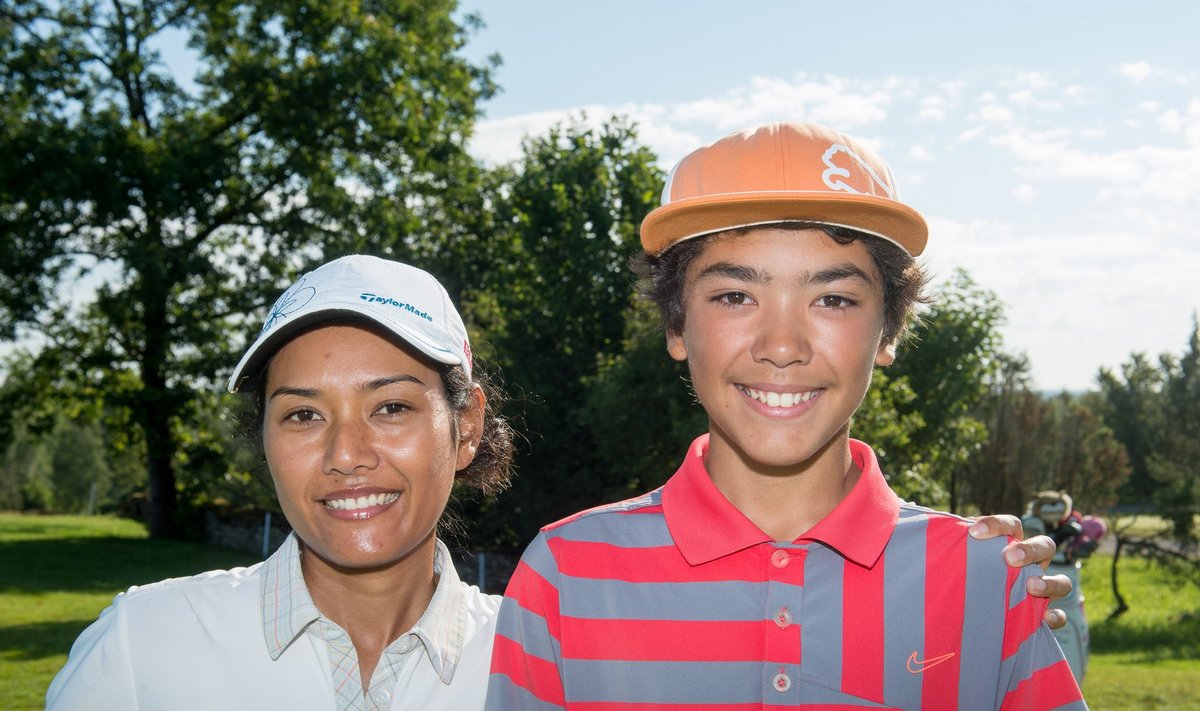 Golfaritest ema ja poeg: Apawan Chinglek ja Joonas Juan Turba. Emale on golf kirglik hobi, aga pojale elu suur unistus saada profiks 