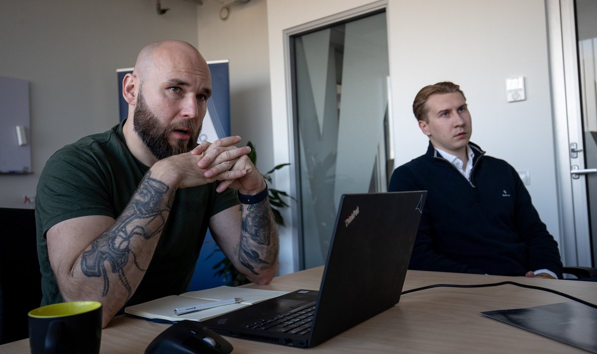 Marko Kaseleht (vasakul) ja Erik Markus Kannike soovivad SensusQ-ga järgmise hüppe teha. Seni on nad militaaridufirmat üles ehitanud raha laristamata.
