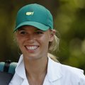 VIDEO: Caroline Wozniacki põrutas golfi avalöögi vette