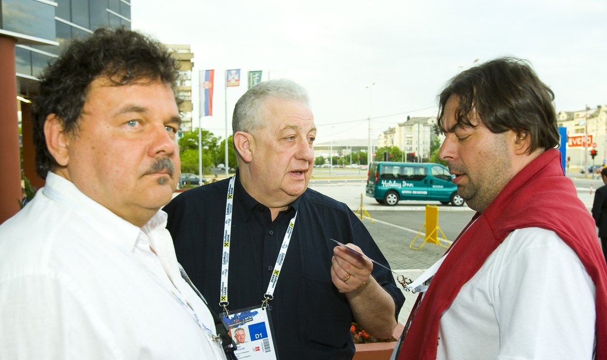 2008: Juhan Paadam koos "Leto sveti" esitajate Peeter Oja ja Tarmo leinatammega Belgradis.