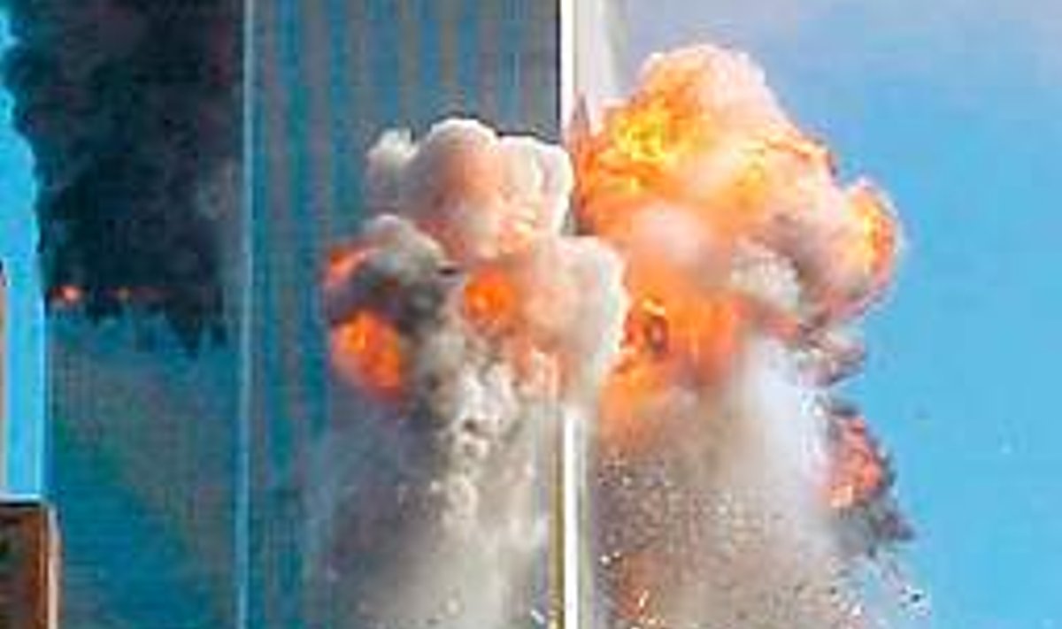 PLAHVATUS, MIS MUUTIS MAAILMA: New Yorgi kaksiktornid 11. septembril 2001. Assotiated Press