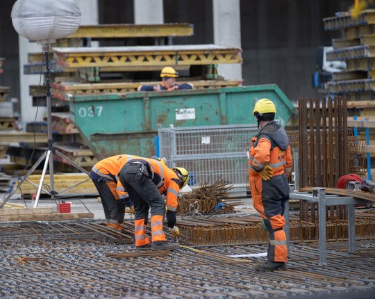Eesti murelaps ehitussektor. Ehitajatele pole tööd anda ja oskustööjõud kipub mujale minema