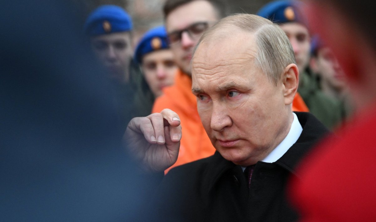 VÕIMU USURPEERINUD SOOMEUGRILANE: Putinist võib segastel aegadel  saada valetsaar.