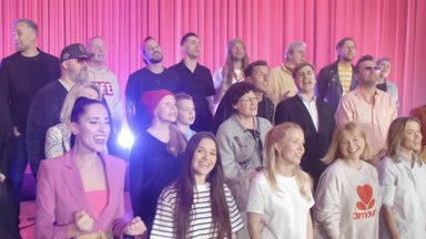 VIDEO | Palju õnne! Juubilar Anu Välbale kingiti pühendusega laul, kus teeb kaasa ka tema poeg Karl