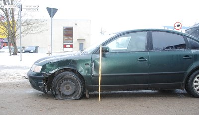 Liiklusõnnetusse sattunud Volkswagen Passat