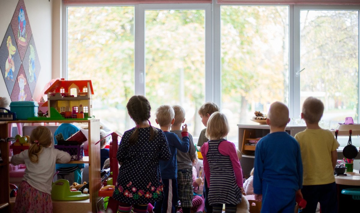 1. septembrist on Tallinna lasteaiaõpetajate töötasu 800 eurot kuus ehk 640 eurot kätte