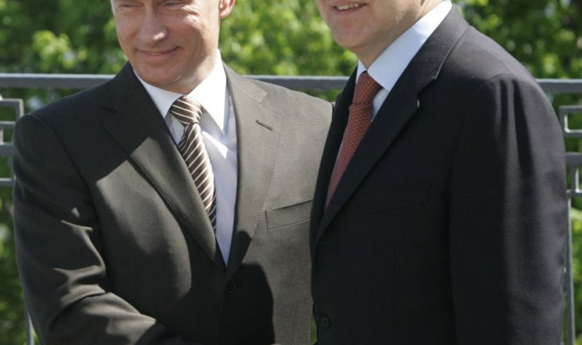Vladimir Putin ja Jose Manuel Barroso täna Samaras. 