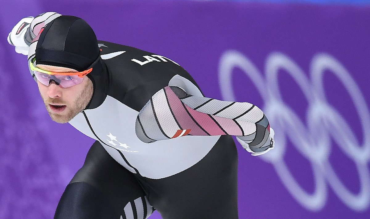 Lühirajauisutamises viiel korral Euroopa meistriks tulnud Haralds Silovs üllatas Pyeongchangis 1500 m distantsil neljanda kohaga.