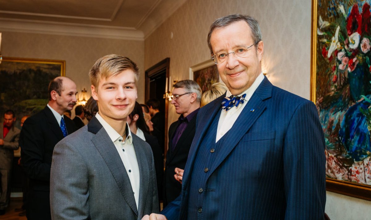 Eesti Vabariigi president Toomas Hendrik Ilves ja Egert Jõesaar