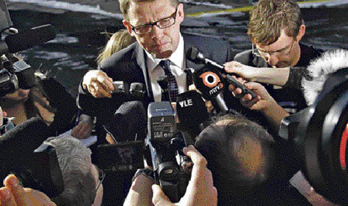 Soome peaminister Matti Vanhanen on olnud eri skandaalide tõttu juba aastaid pidevalt meedia tähelepanu all.