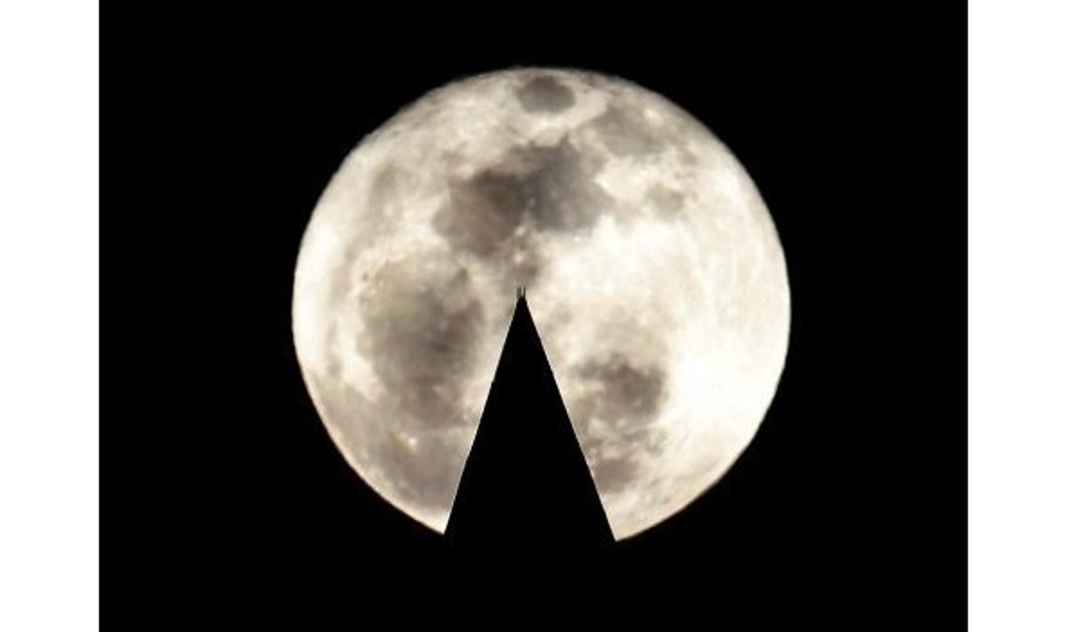 Kuu kutsub külla. Foto Hyungwon Kang, Reuters