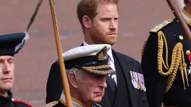 Prints Harry saabus Ühendkuningriiki. Isa Charles temaga kohtumiseks aega ei leia