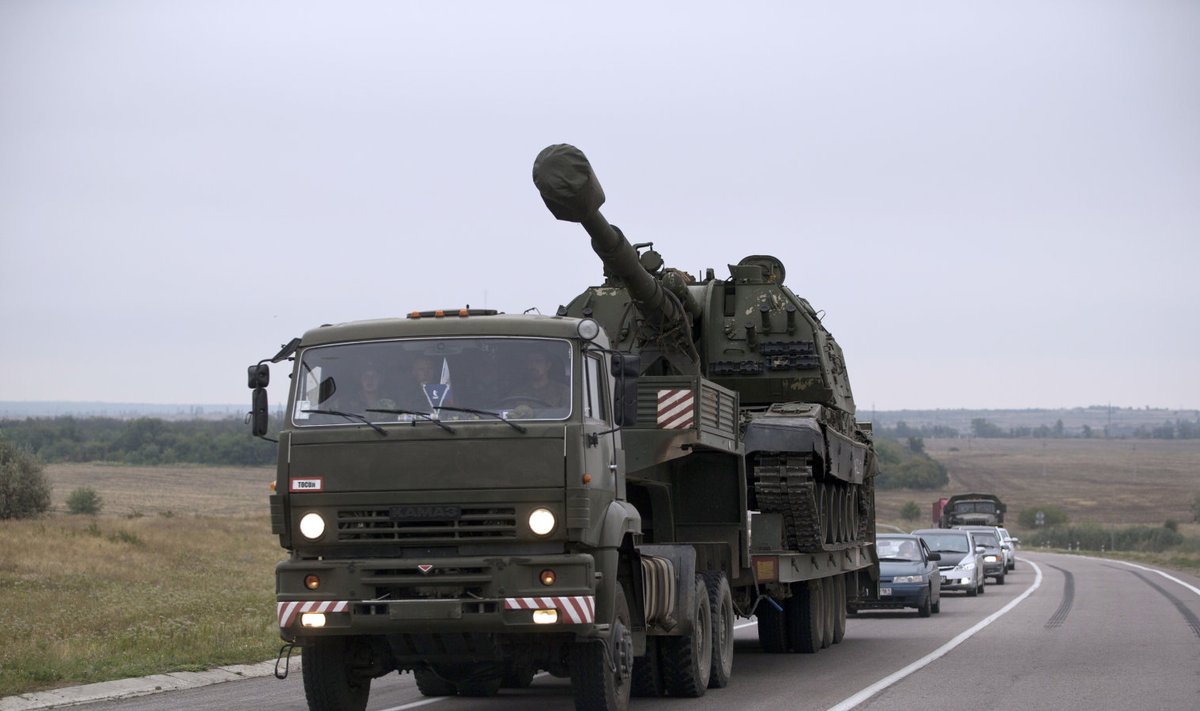Vene iseliikuv haubits 19. augustil 2014, 10 km kaugusel Ukraina piirist