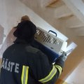 Ventilatsioonišahti kadunud kassi päästeti kümne mehega