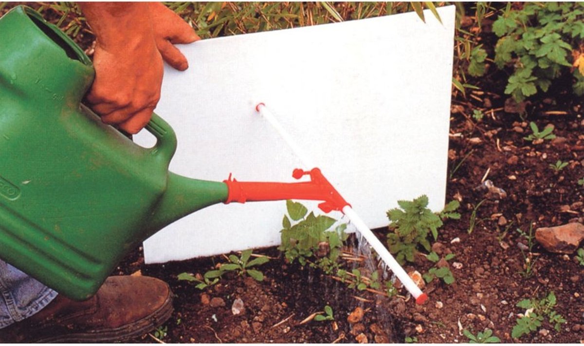 Kaitseekraan hoiab ära pritsimisvedeliku sattumise naabruses kasvavatele taimedele. Repro