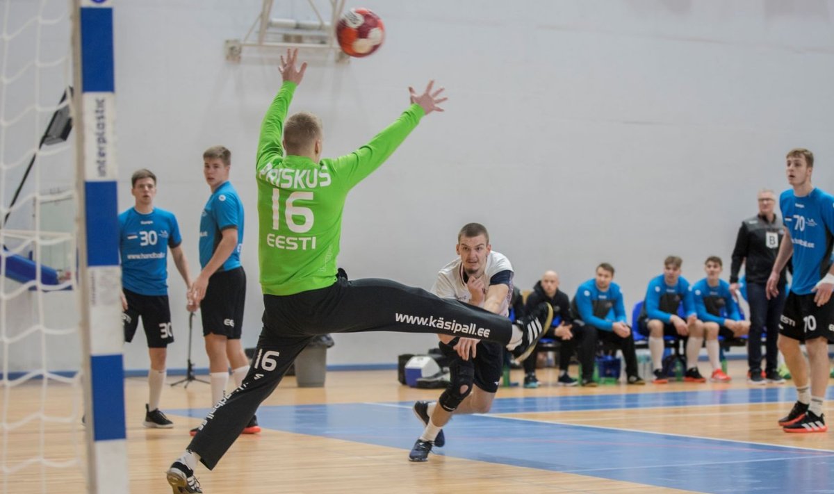 Väravavaht Armis Priskuse tõrjed olid üheks põhjuseks, miks Eesti poolfinaalis Läti klubide koondise alistas.