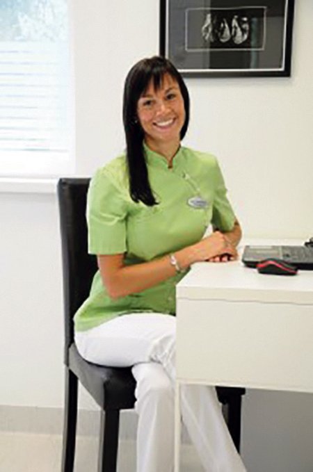Anni Tafenau, hambaarst