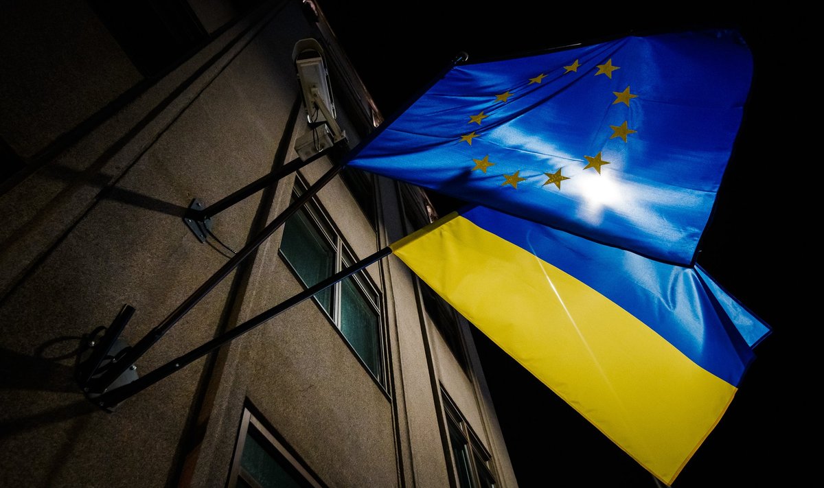 Венгрия не стала блокировать начало переговоров о членстве Украины в ЕС