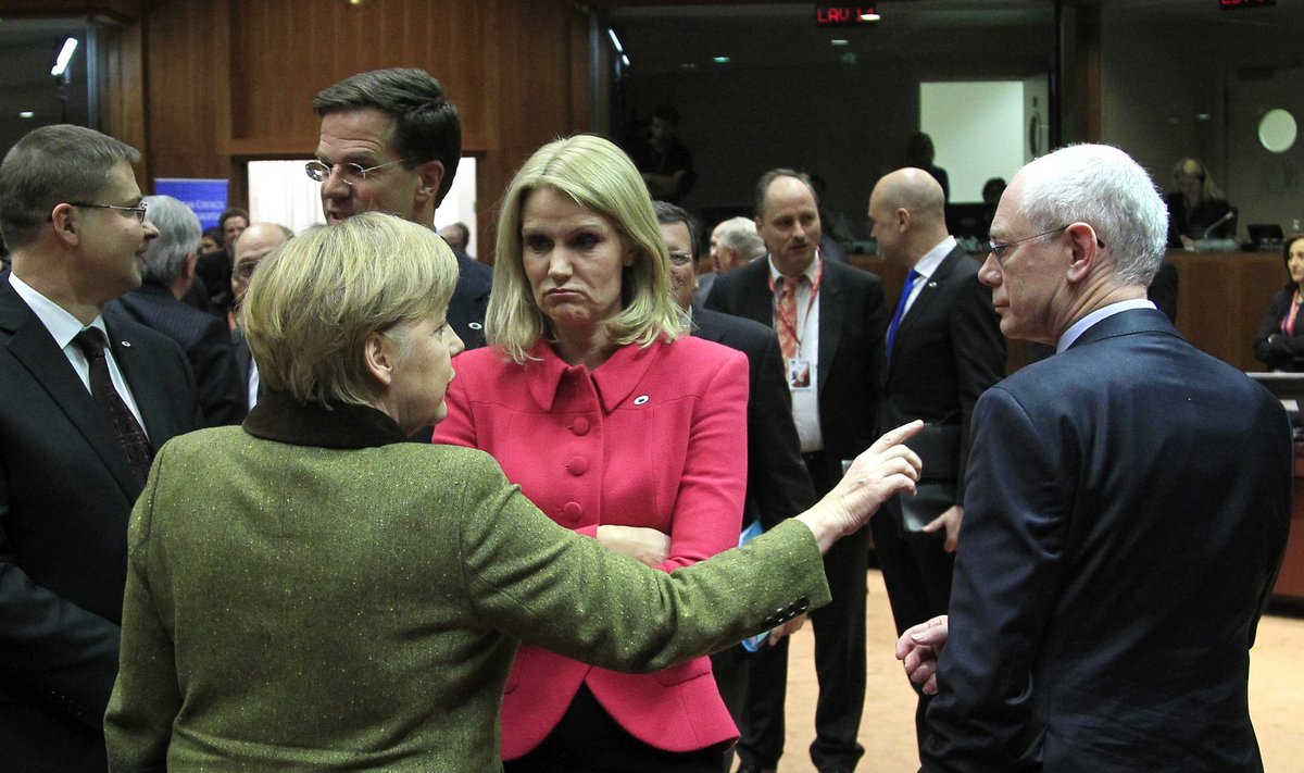 Üki-kaki-kommi-nommi - Saksamaa kantsler Angela Merkel (rohelises) paneb paika, kes võiks saada Euroopa Komisjoni presidendi Herman van Rompuy (paremal) järeltulijaks. Kandidaadid on (vasakult) Läti peaminister Valdis Dombrovskis, Hollandi peaminister Mark Rutte ja Taani peaminister Helle Thorning-Schmidt (punases).