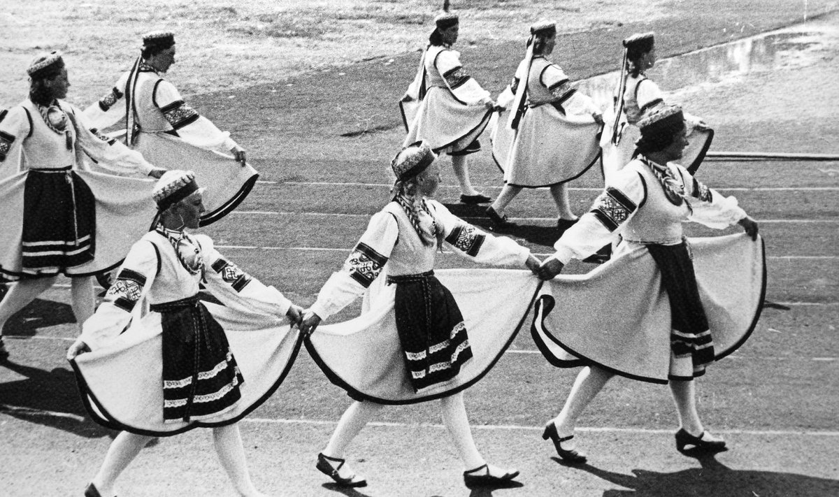 Tantsupeol, 1970 aastal