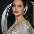 Angelina Jolie müüs Winston Churchilli tehtud maali meeletu summa eest