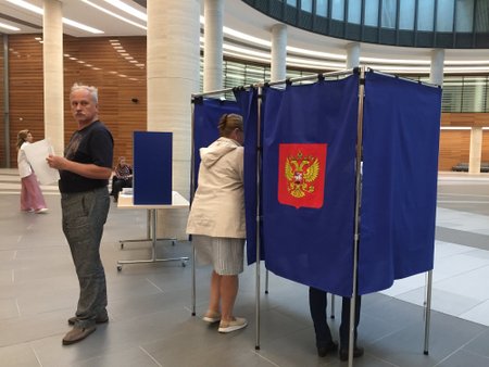 Valimised Peterburis