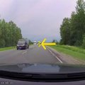 LUGEJA VIDEO | Napikas! Vaata julget möödasõitu, mis ehmatas kaasliiklejaid Pärnu maanteel
