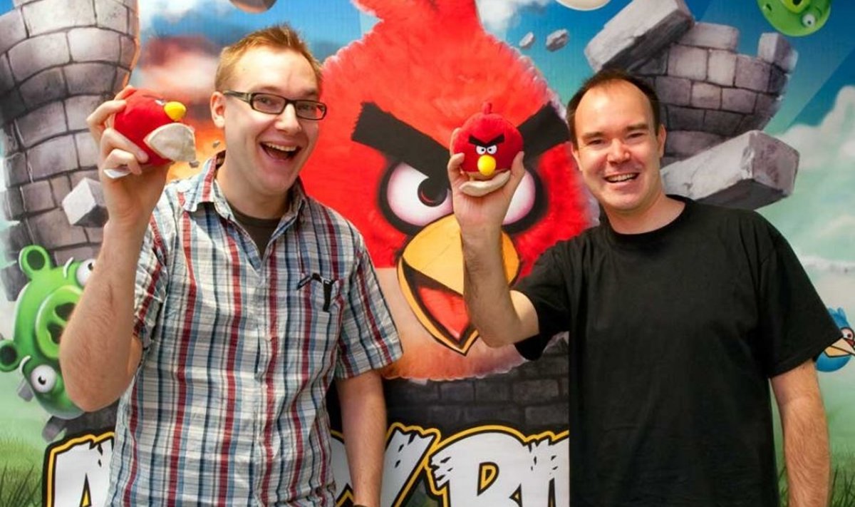 Ropult rikkad: “Angry Birdsi” mehed Jaakko Iisalo (vasakul) ja Peter Vesterbacka ei osanud sellist menu uneski näha. Oma esialgse investeeringu “Angry Birdsi” arendusse (umbes 1,2 miljonit krooni) on nende tööandja juba mitmesajakordselt tagasi teeninud.