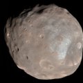 Marsi kuu Phobos: nagu uba, mida planeet vägisi kestast välja tirib
