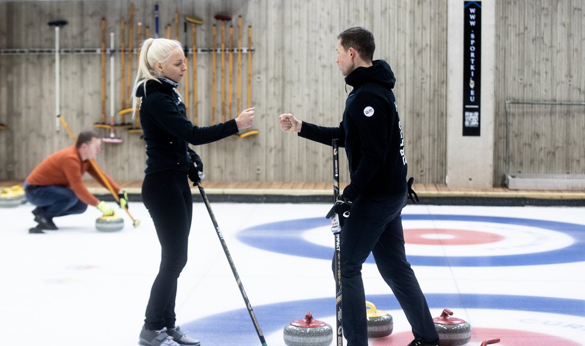 Marie Kaldvee ja Harri Lille treening Tondiraba jäähallis