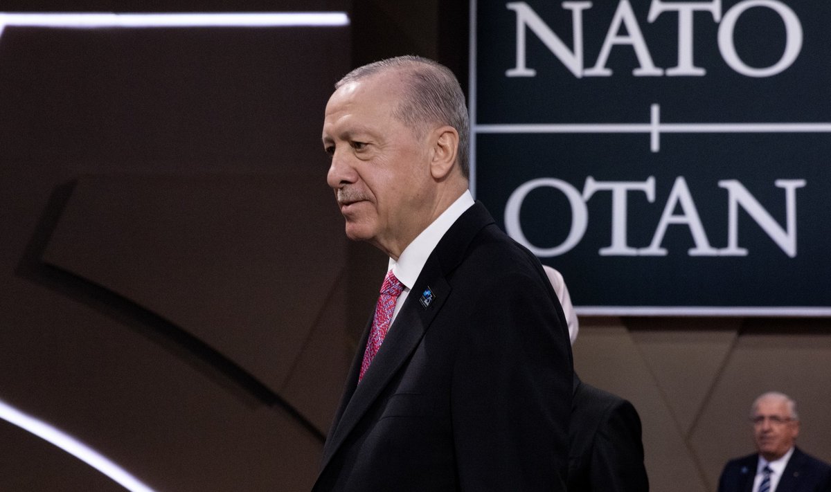 Türgi president Recep Tayyip Erdoğan NATO kohtumisel.