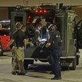 FOTOD: Milwaukees toimusid teist ööd rahutused, üht inimest tulistati