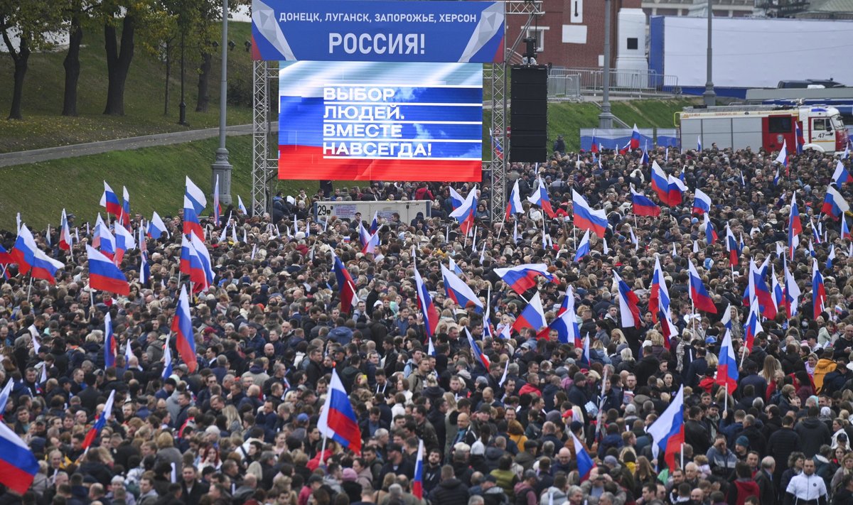 Vene rahva meeleolud Ukraina territooriumite ametliku annekteerimise puhul. Moskva 30. september 2022