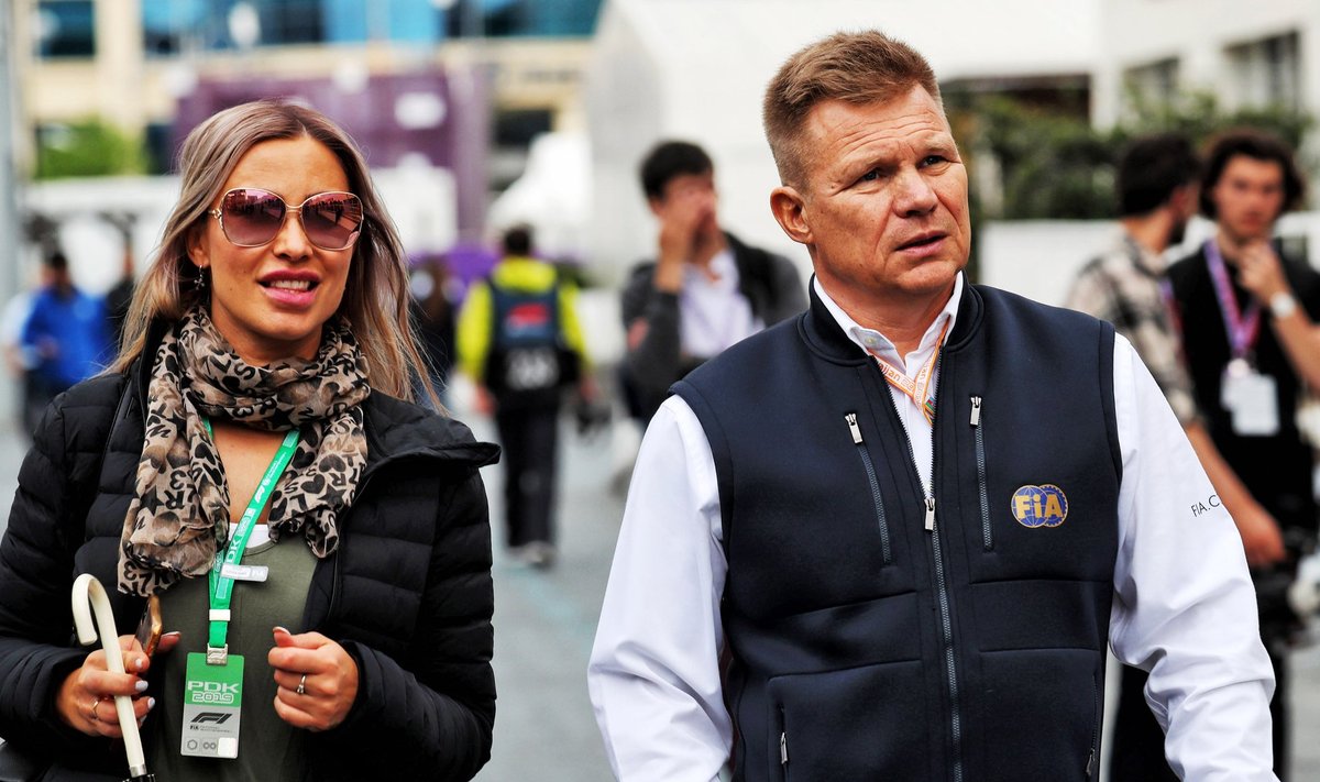FIA kohtunik Mika Salo koos sõbratar Henna Pihlajaga kaks nädalavahetust tagasi Aserbaidžaani GP-l