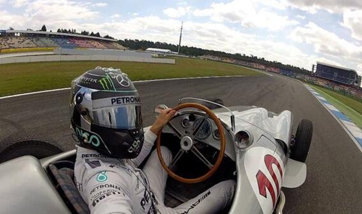 Nico Rosbergi selfie
