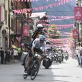 Chris Froome tõusis võimsa soolosõiduga Giro liidriks