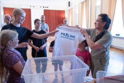 Pärliine liikmed 26. juunil uusi tantsusärke saamas, tantsupeole sõit algab järgmisel päeval.