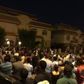 FOTOD | Mo Salah'i kodune aadress lekitati internetti, ründetähe ukse taha tuli meeletu mass egiptlasi
