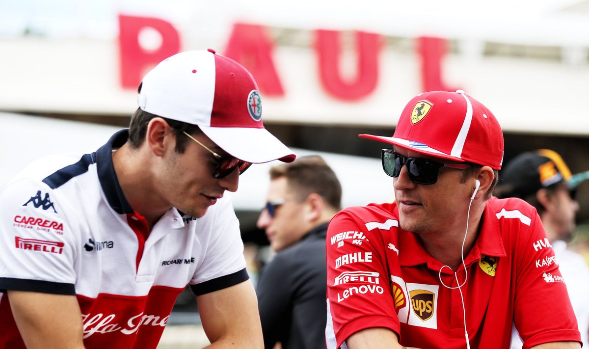 Charles Leclerc ja Kimi Räikkönen.