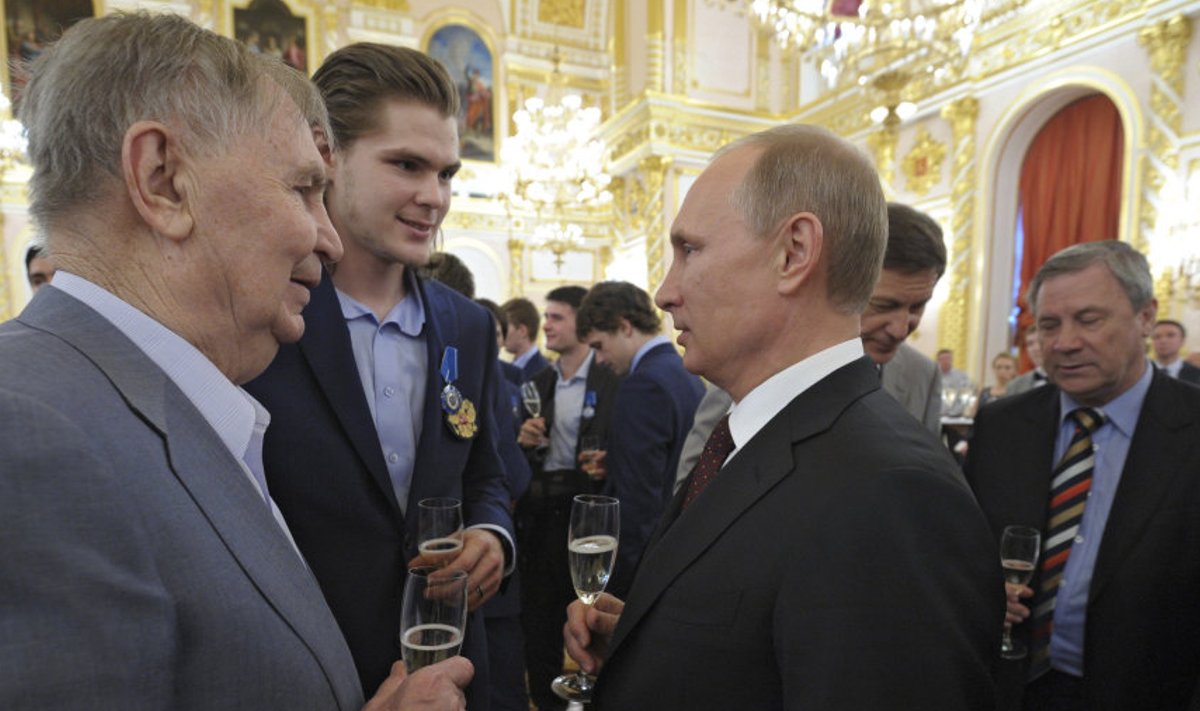 Viktor Tihhonov ja Vladimir Putin