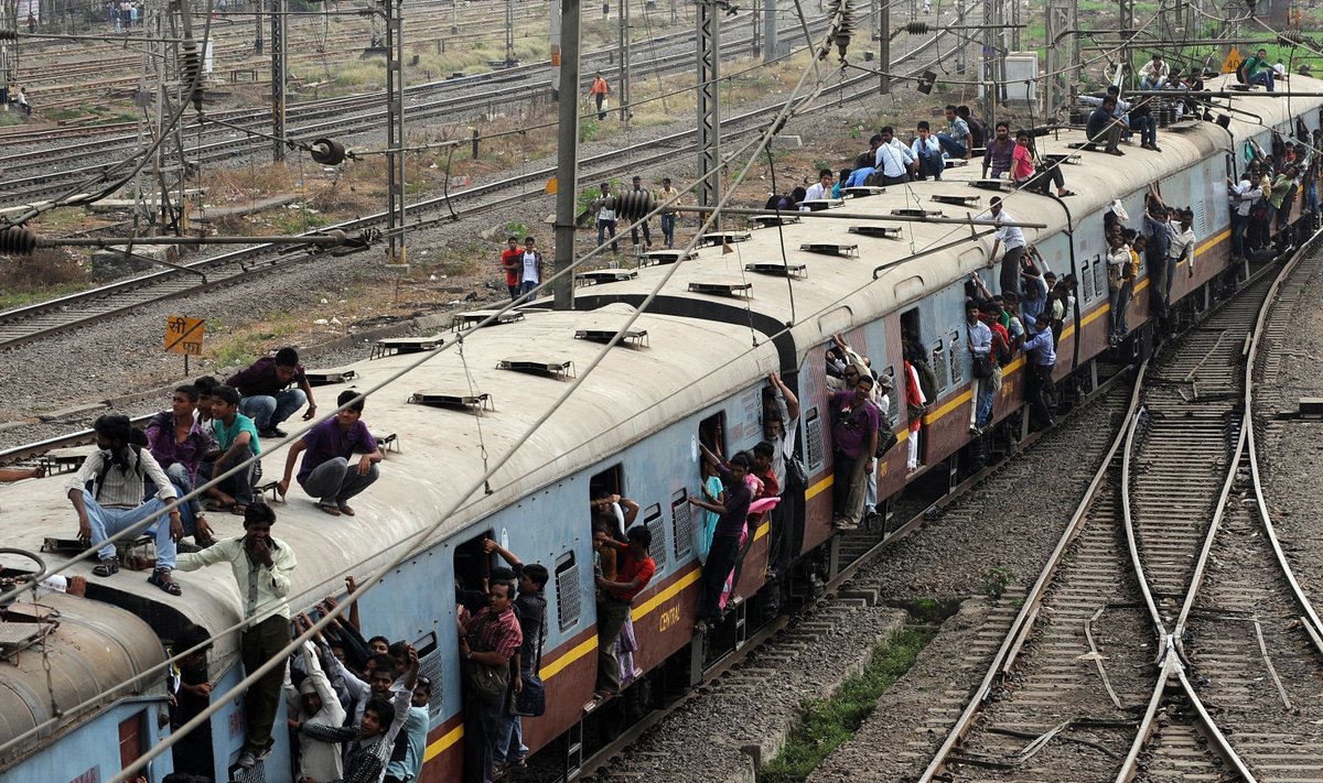 Indias on rongid sageli ülerahvastatud