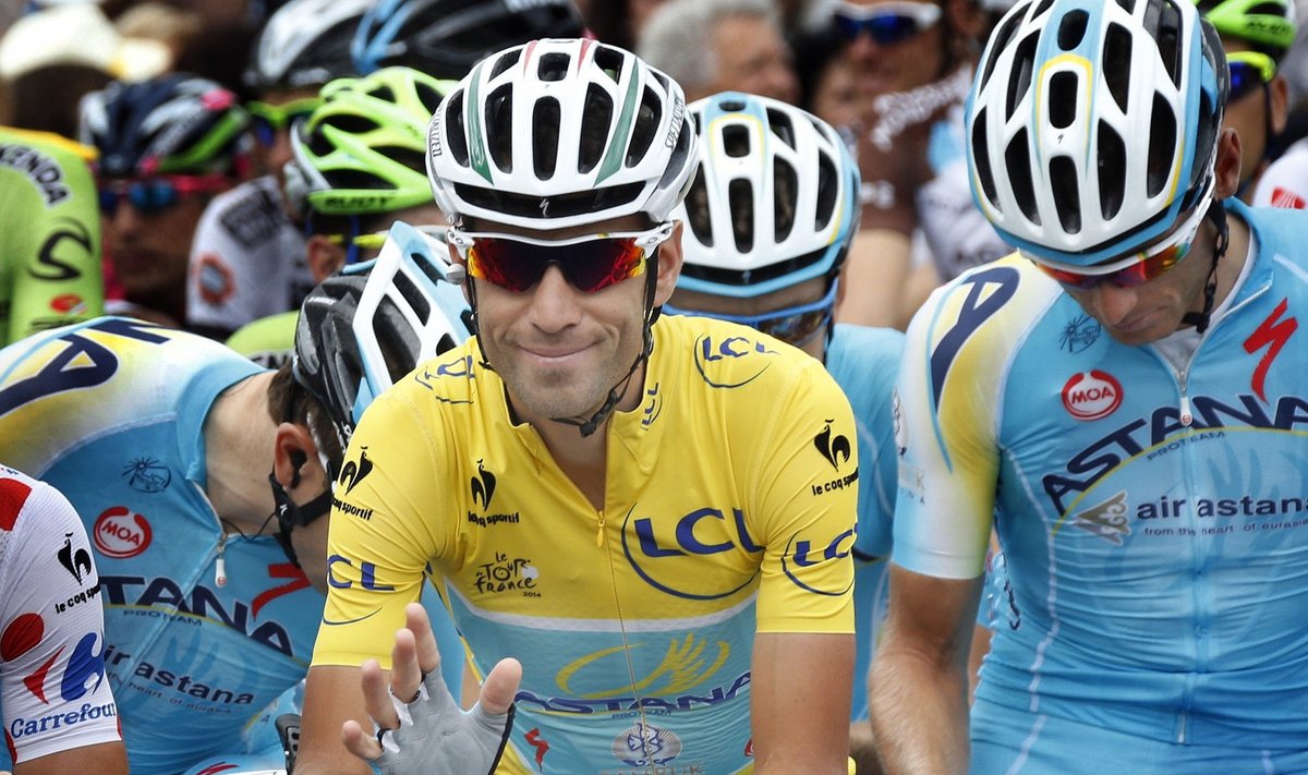 Vincenzo Nibali rõõmsatujulisena Touri 16. etapi stardis