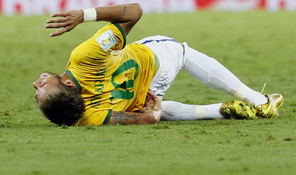 Neymar sai löögi selga