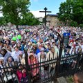 ФОТО и ВИДЕО DELFI: Патриарх Кирилл прибыл в Нарву — у Воскресенского собора его встречают порядка 10 000 человек
