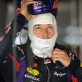 Mark Webber sai avarii põhjustamise eest karistada