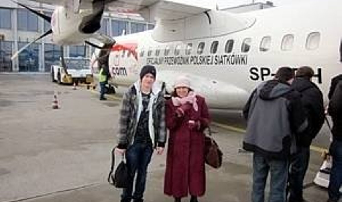 Karl Mehis Utt ja Ene Toomsalu on valmis Poolast tagasi lendama. Foto: erakogu