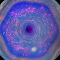 NASA sai parimaid kaadreid Saturni põhjanabal pöörlevast kuusnurgast